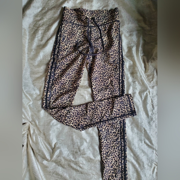 The Upside Pants - The Upside leggings